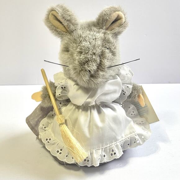Eden Beatrix Potter Hunca Munca Plush Mouse with Broom 8" Stuffed Toy Vintage - Picture 1 of 9